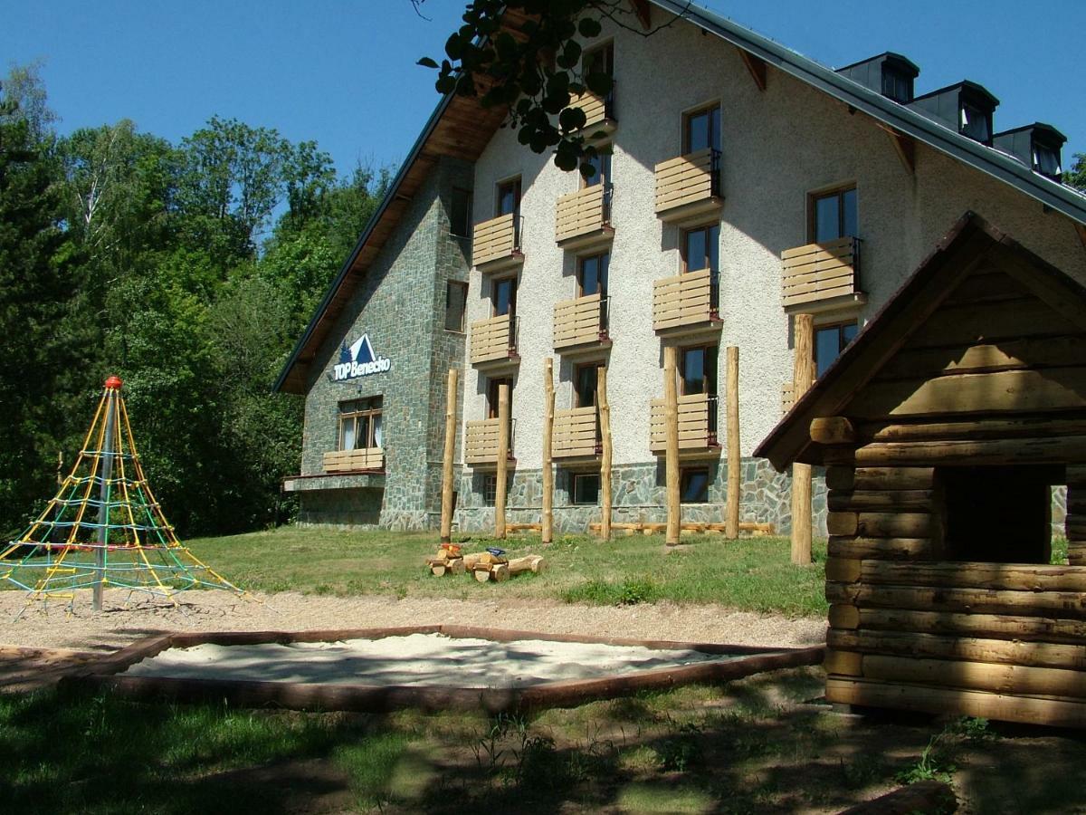 Profamily Hotel Top Benecko Kültér fotó
